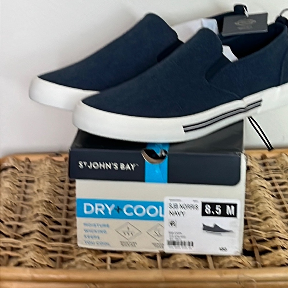 Deck shoes
